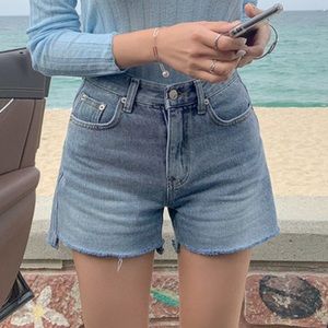 NWOT Denim Jean Shorts (Mid Blue)